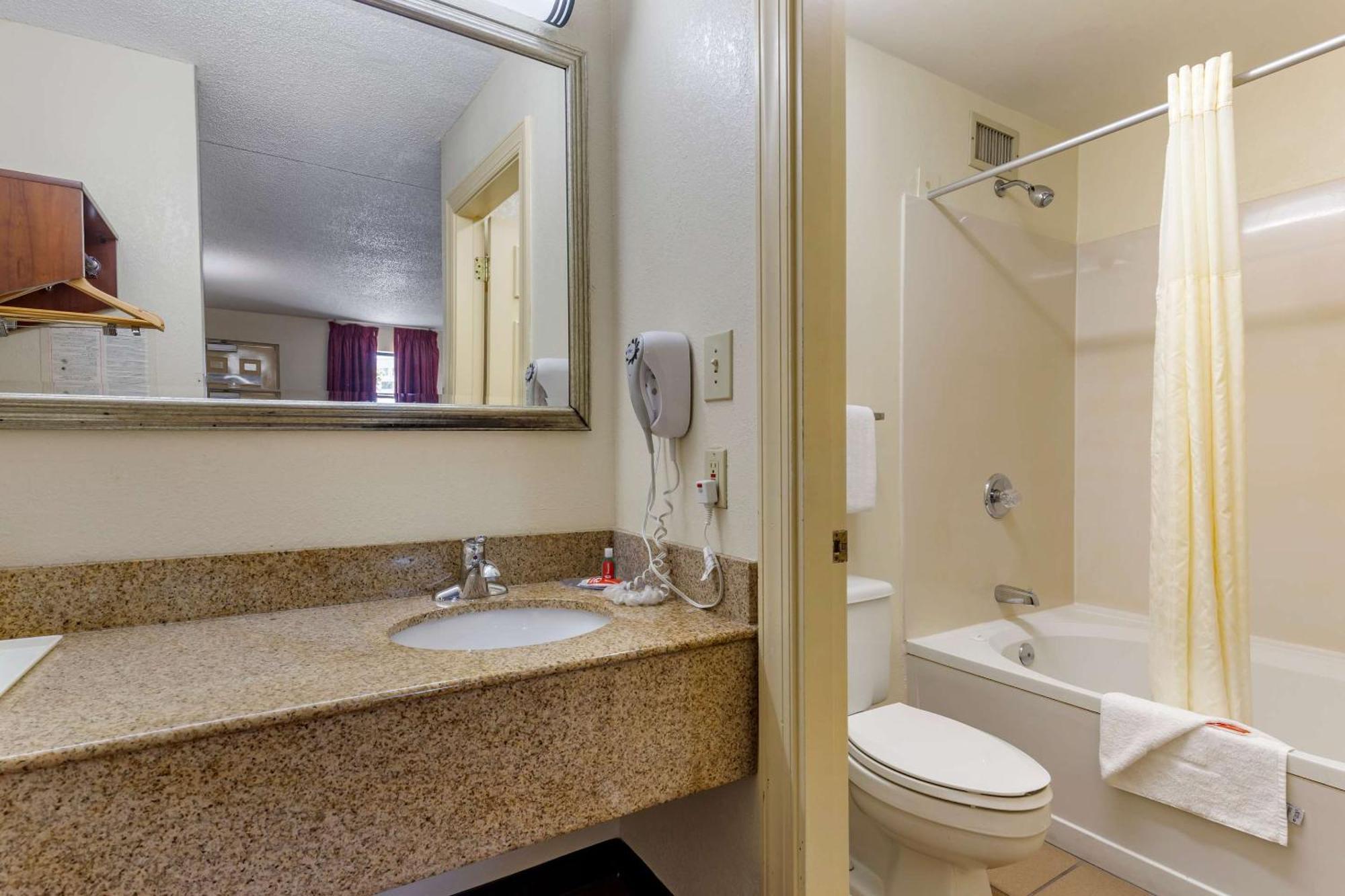 Econo Lodge Fayetteville Dış mekan fotoğraf